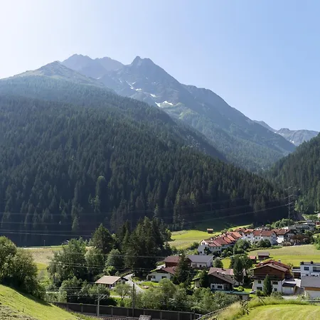 - 2 Appartement Pettneu am Arlberg