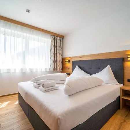 - 2 Appartement *