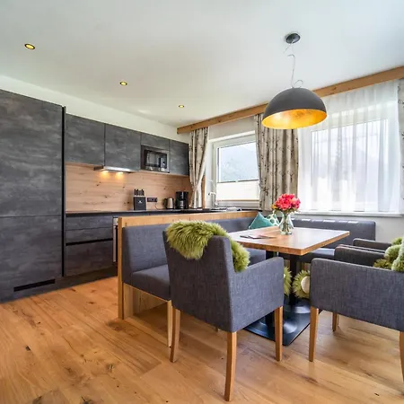 Pettneu Am Arlberg - 2 * Sankt Anton am Arlberg