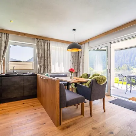 Pettneu Am Arlberg - 2 Apartman Sankt Anton am Arlberg