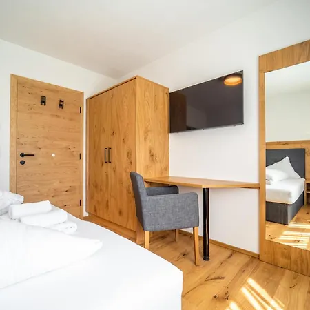 Pettneu Am Arlberg - 2 Apartman