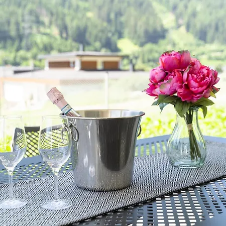 Pettneu Am Arlberg - 2 *