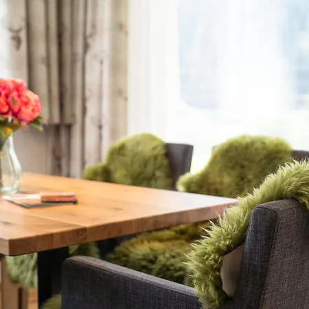 Pettneu Am Arlberg - 2 Sankt Anton am Arlberg